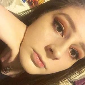 Meet your Posher, Stella